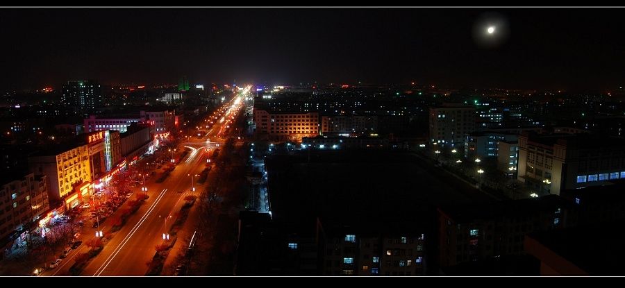 龙城夜景两张