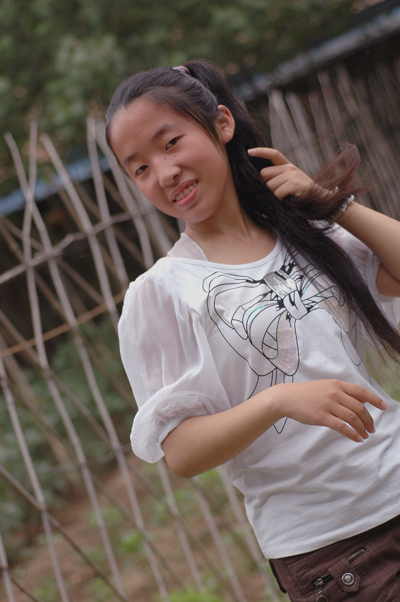 垂钓园小美女