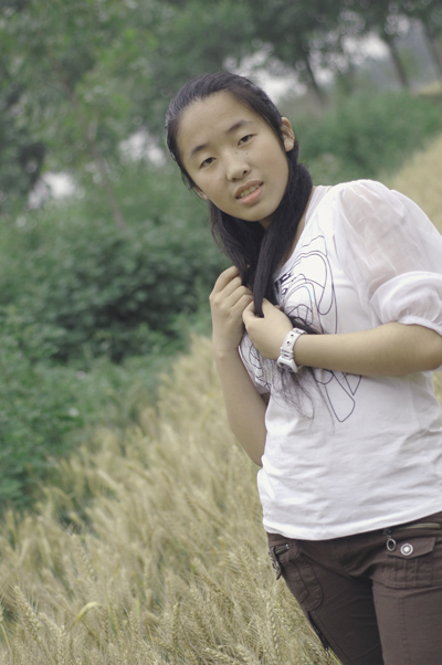 垂钓园小美女