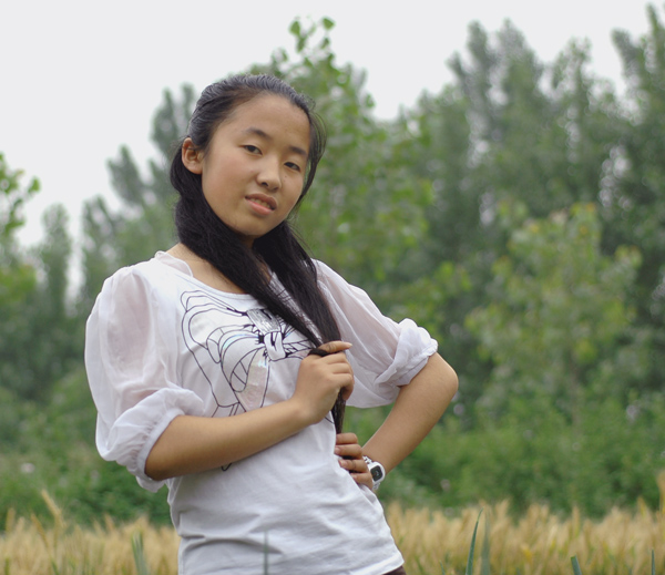 垂钓园小美女