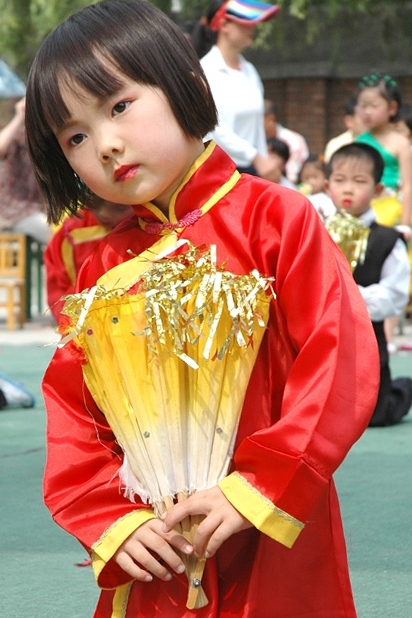 快乐童年，幸福笑脸