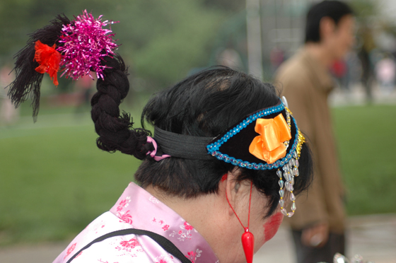 金奖节目当街演