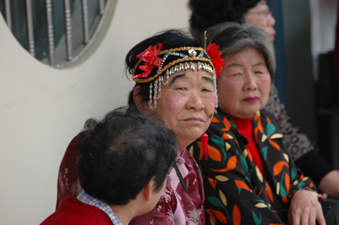 金奖节目当街演