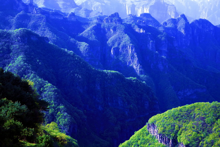 翠色王莽岭