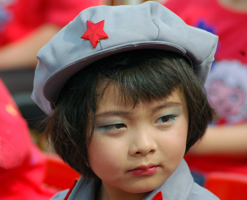快乐童年，幸福笑脸