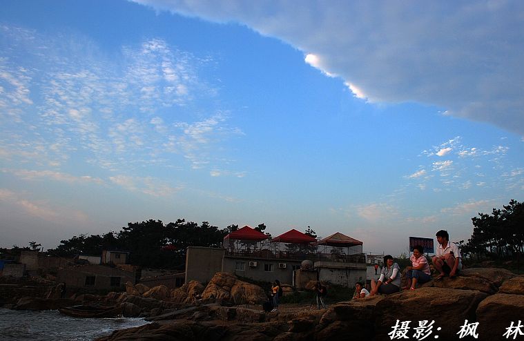 海滨晨韵
