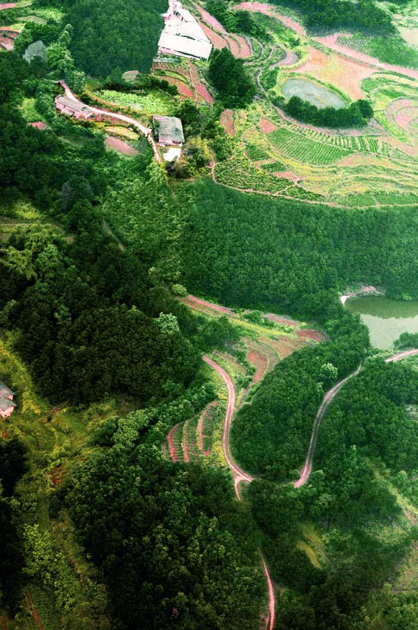 鸟瞰巴山蜀水
