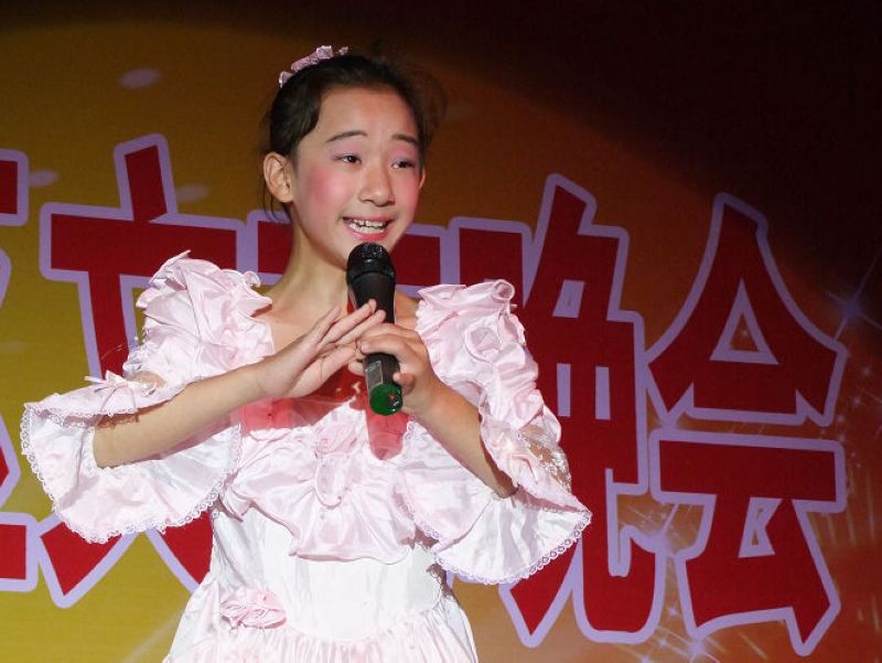 [原创]清华园、大庆路办事处举办“庆祝建国六十周年”晚会实拍