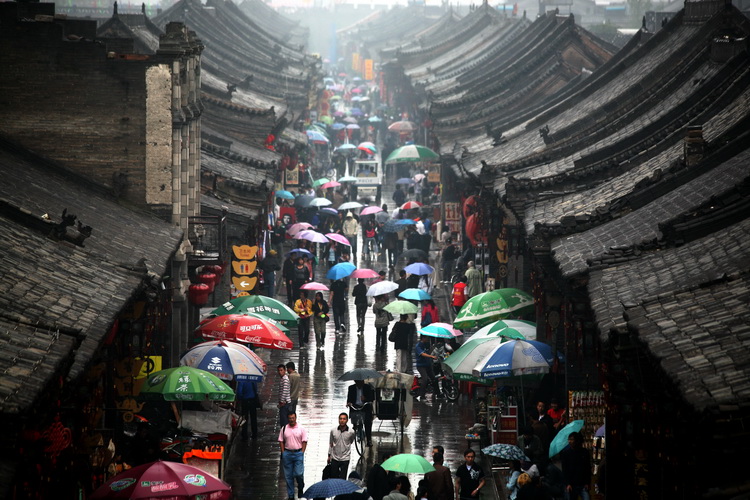 细雨平遥色缤纷（组图）