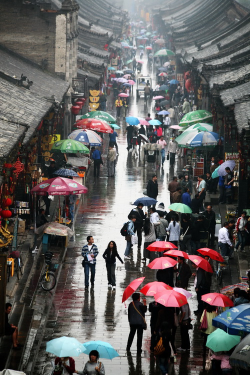 细雨平遥色缤纷（组图）