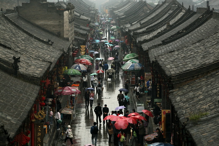 细雨平遥色缤纷（组图）