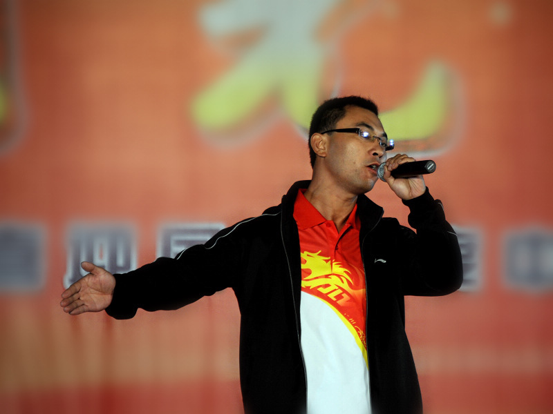 发几幅晚会近照