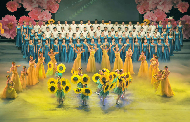 热烈祝贺油田14届职工文艺会演取得圆满成功！