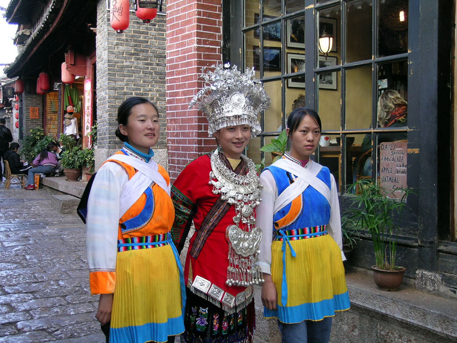 最叹民族古风妙（云南采风之一）