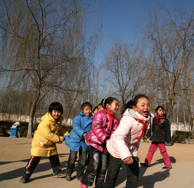 同一片阳光下（油田十中与清丰单拐希望小学联谊纪实）
