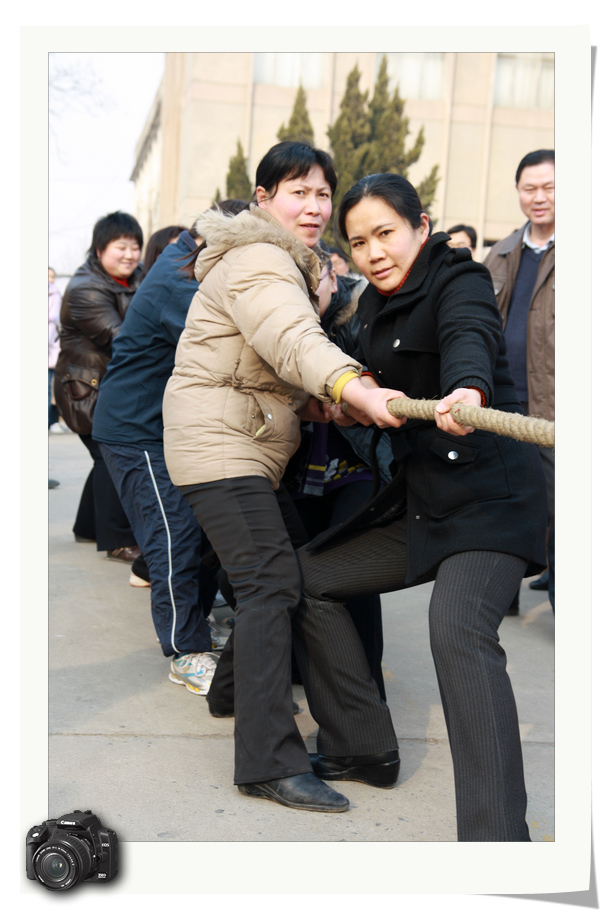 采油一厂迎新春促上产拔河比赛