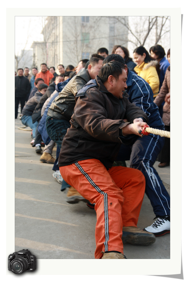 采油一厂迎新春促上产拔河比赛