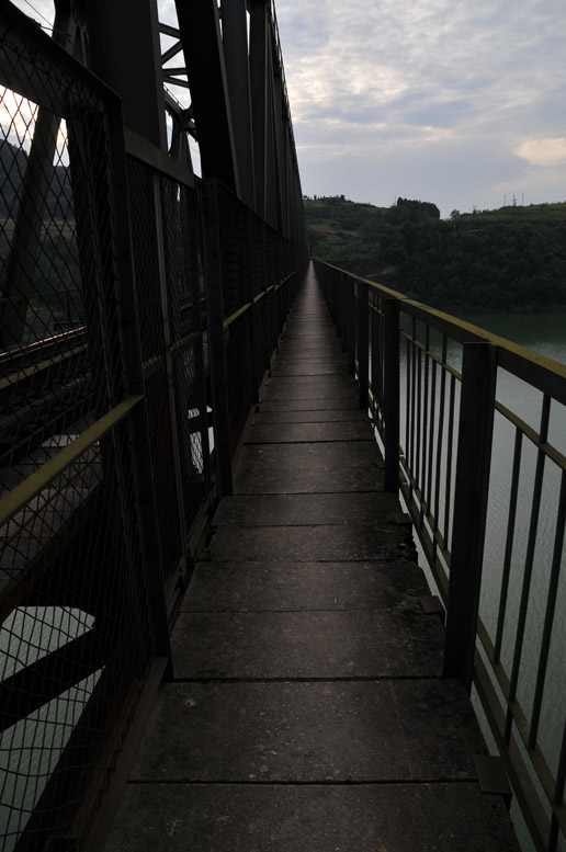 隧道之旅