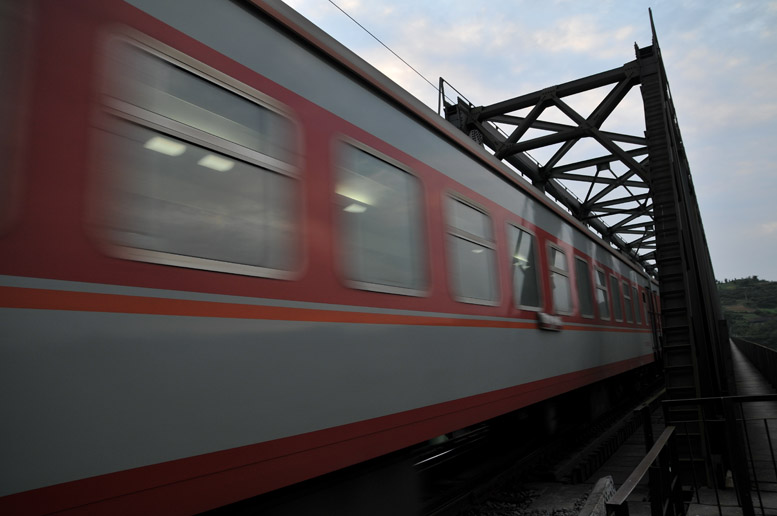 隧道之旅