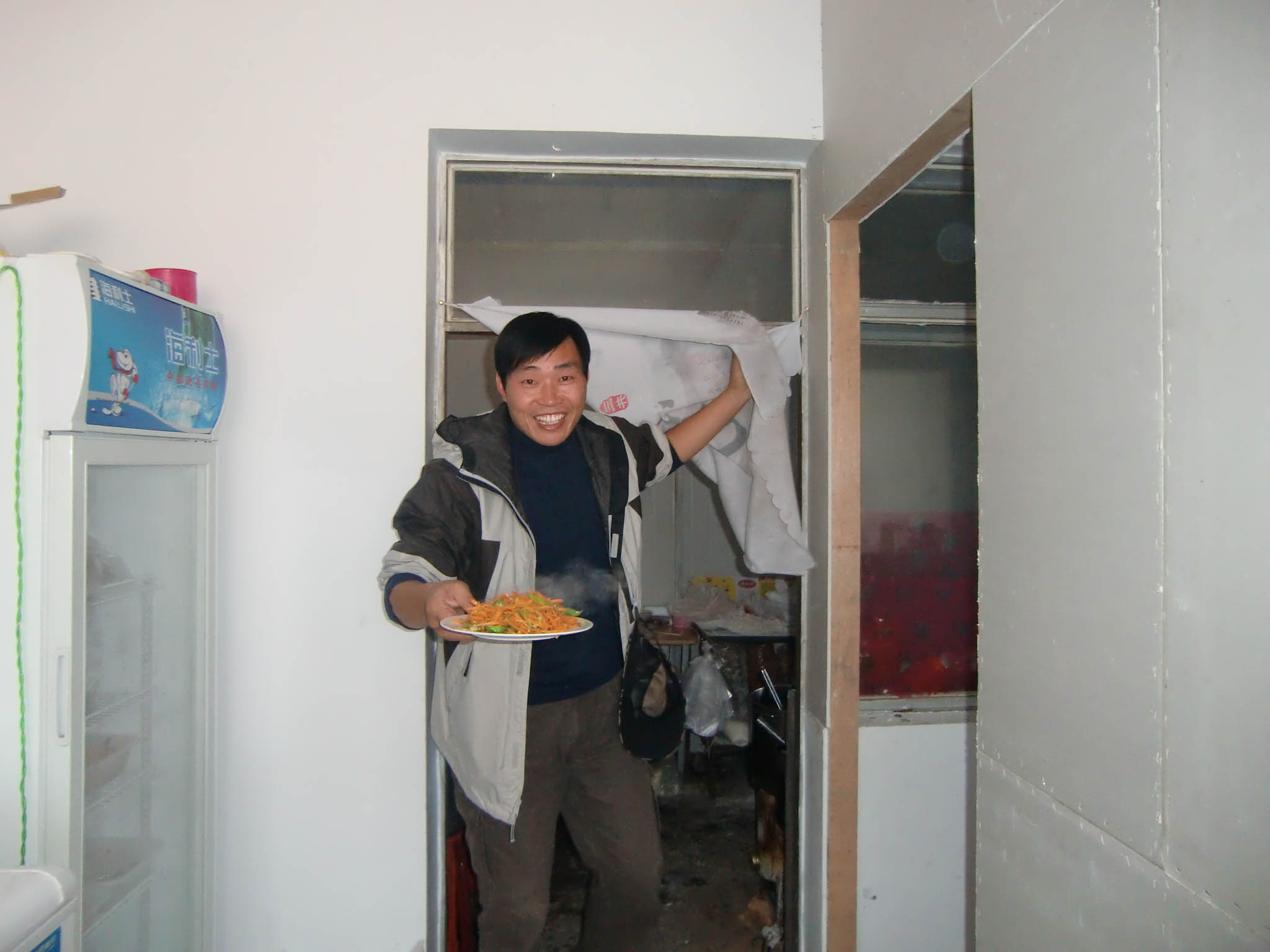 一路欢歌坝上行
