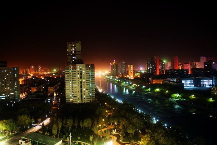 库尔勒夜色2