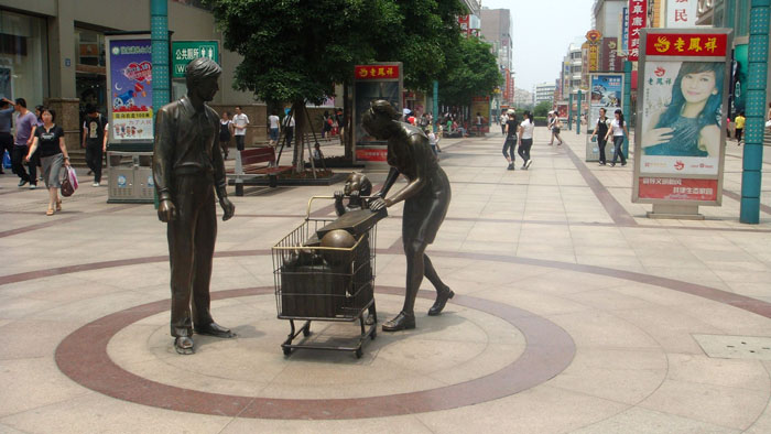 江苏张家港沙洲路步行街