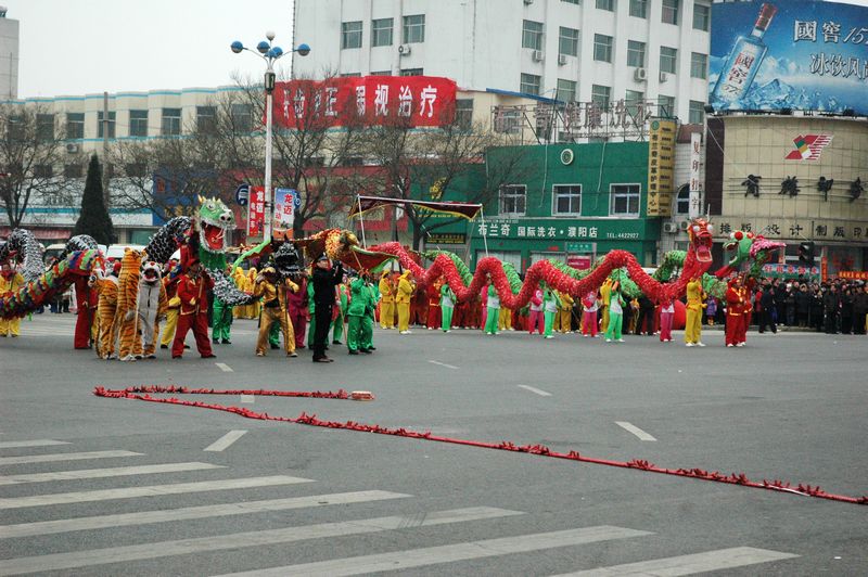 市民间表演一瞥