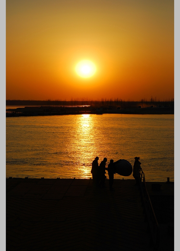 夕阳下的摄影人