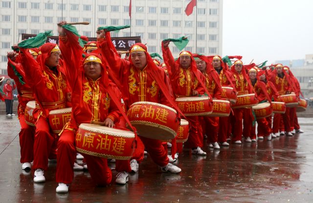 凑凑热闹，拍社火学习学习