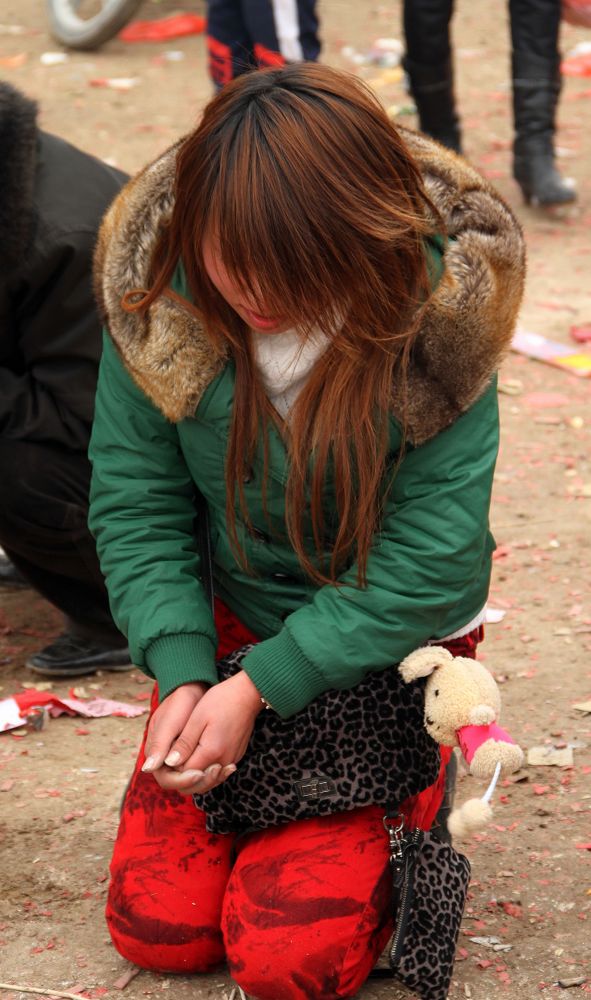瑕邱靓妹祭祖