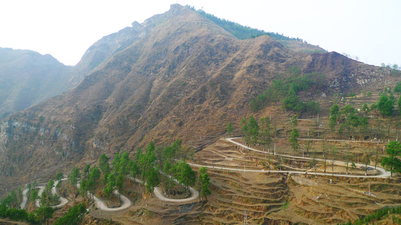 历史的弯道"－史迪威公路"二十四道拐"