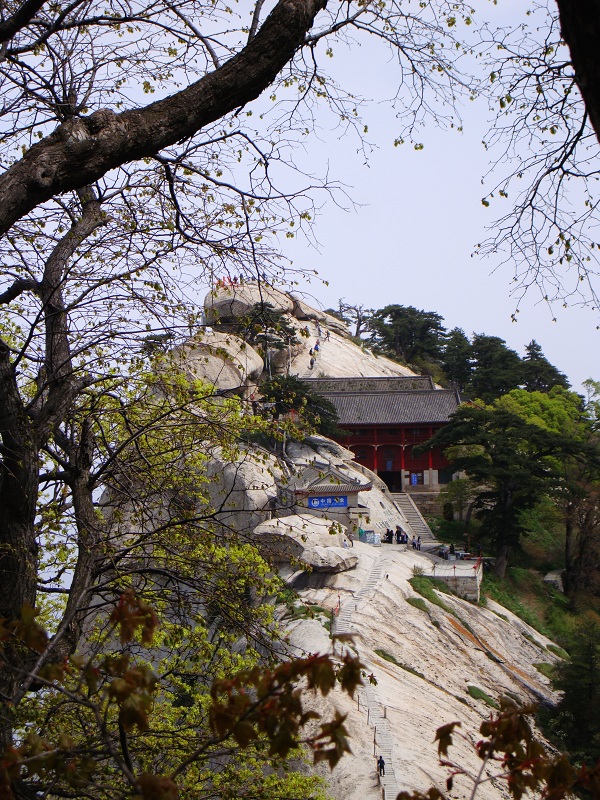 华山