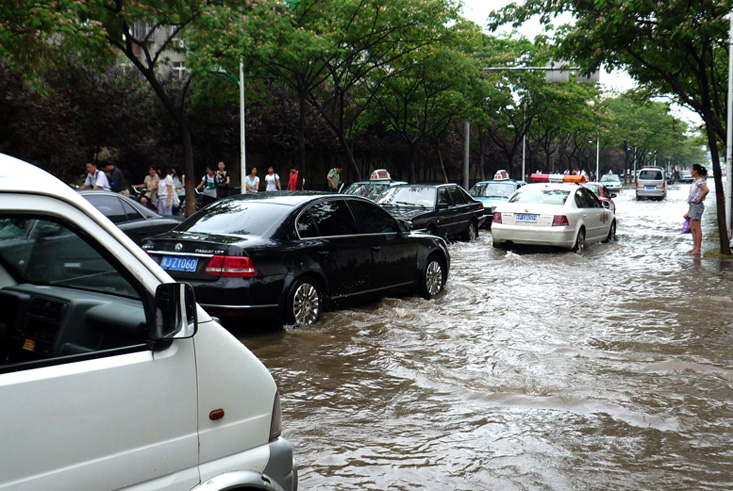 雨后的路