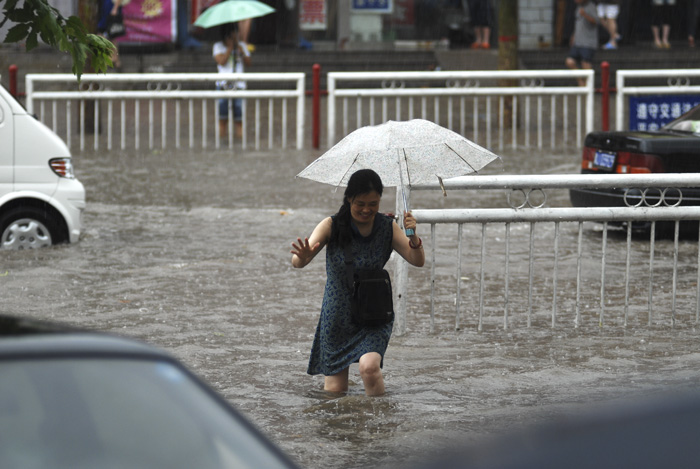 雨中行