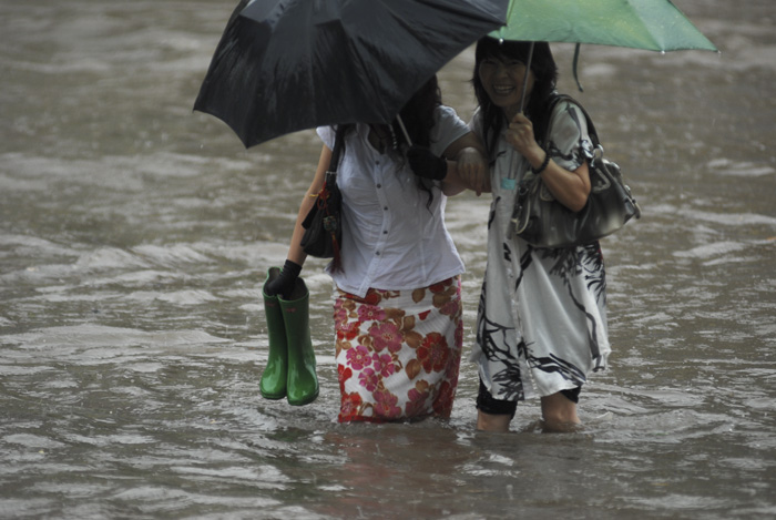 雨中行