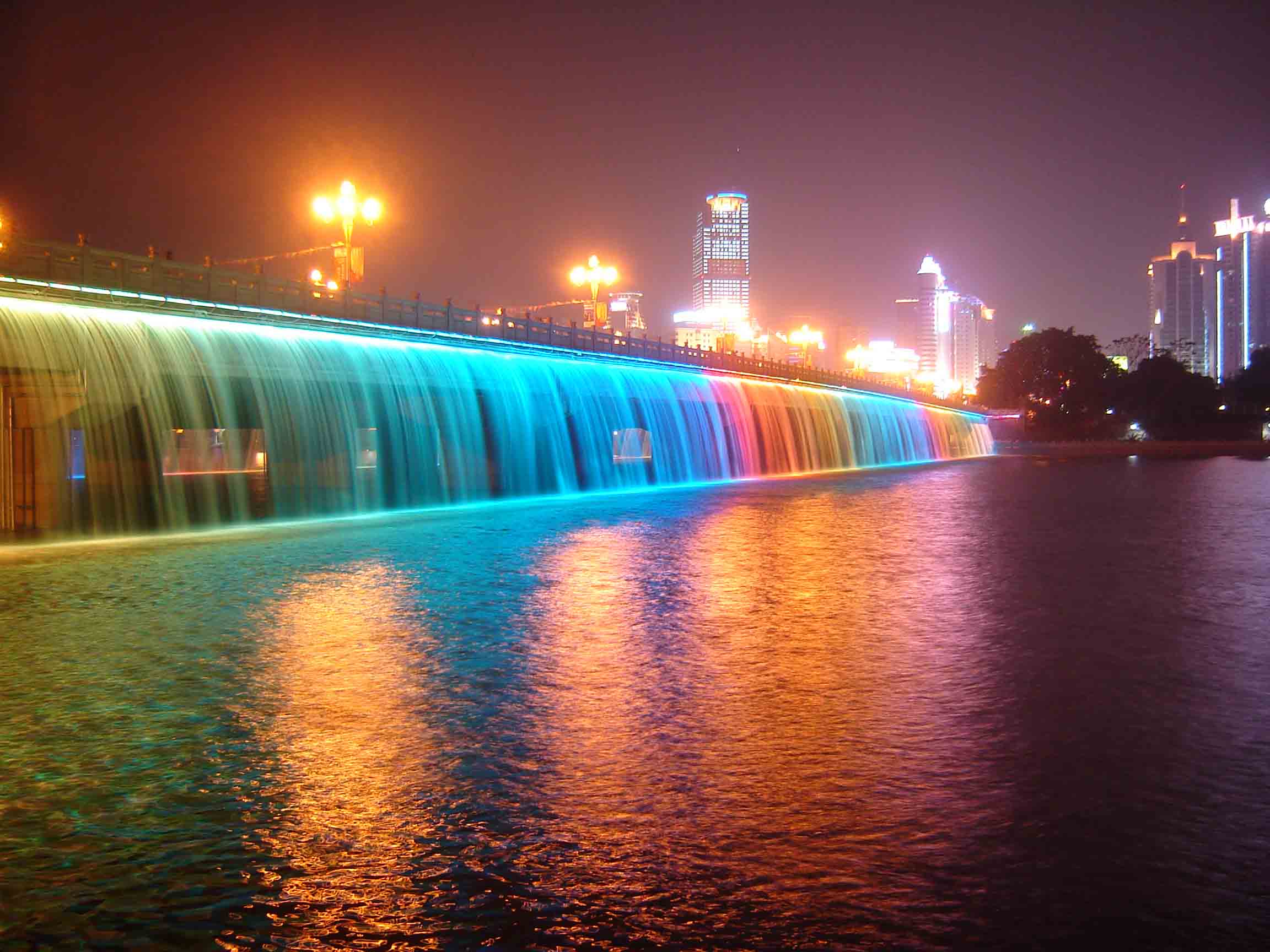 用sony小机子拍的南宁夜景