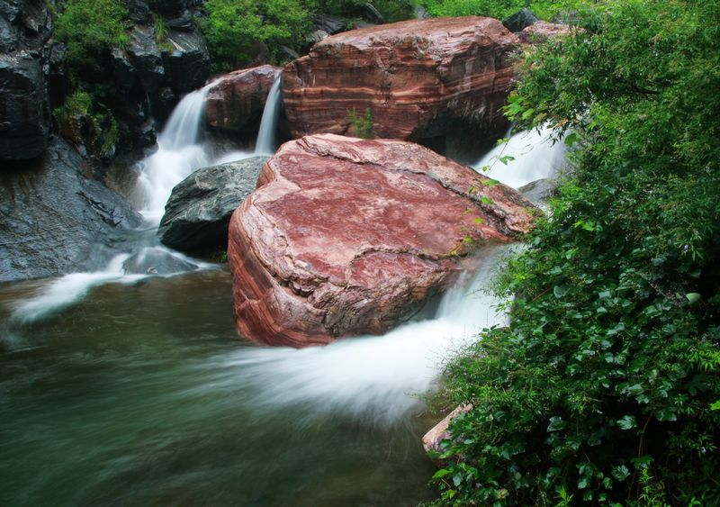 山泉