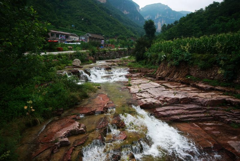 山泉