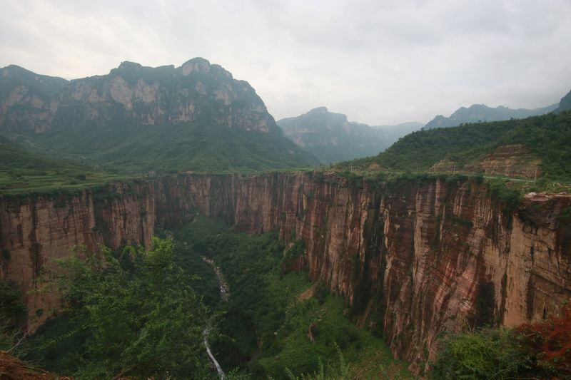 山泉