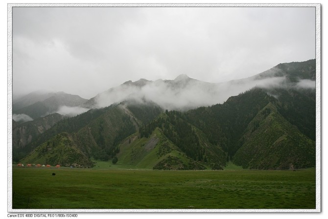烟雨朦朦看天山