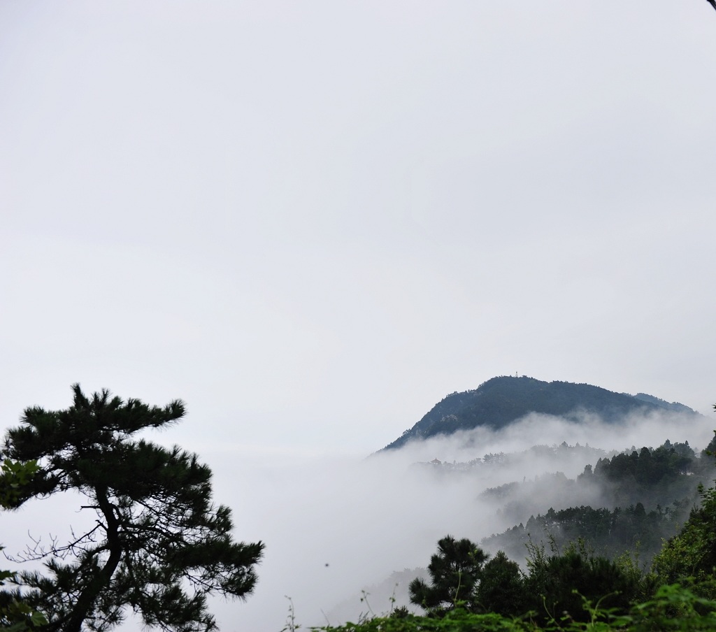 雾锁庐山