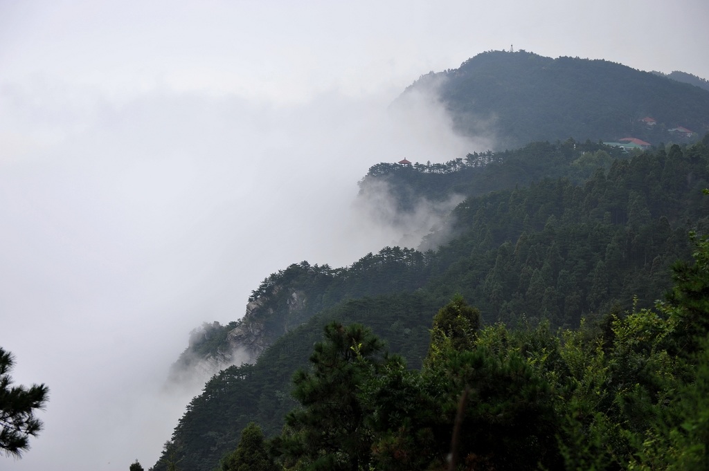 雾锁庐山