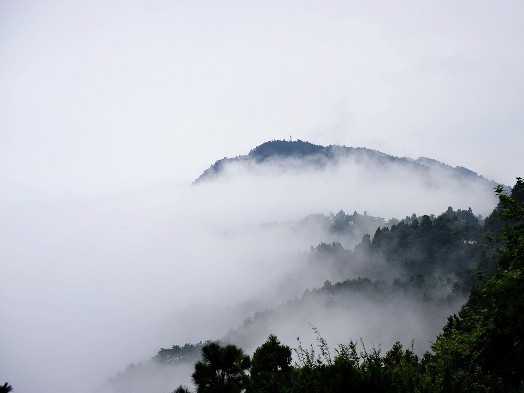 雾锁庐山