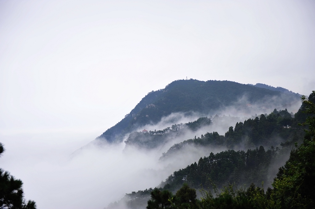 雾锁庐山