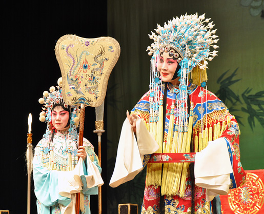 学拍戏剧舞台人物《龙凤呈祥》