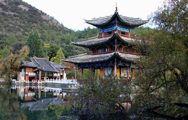 白天风光晚夜景