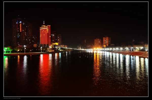 孔雀河冬季夜景