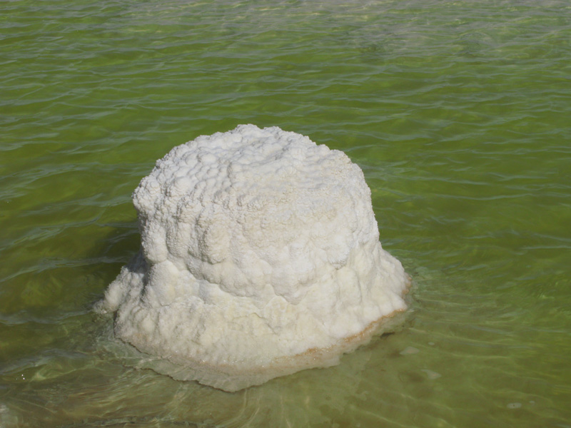 察尔汉盐湖