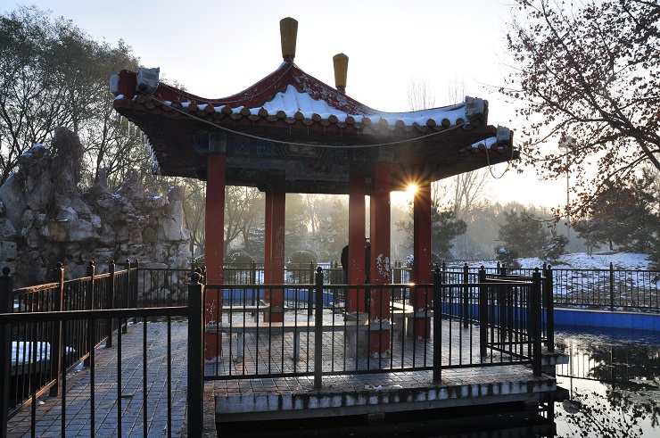 雪后晨光