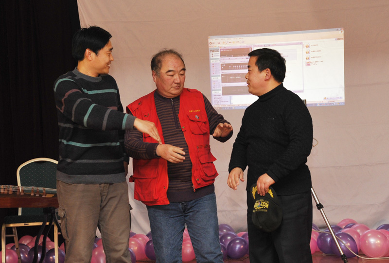 石油人摄影俱乐部2012年新年联欢会花絮汇贴